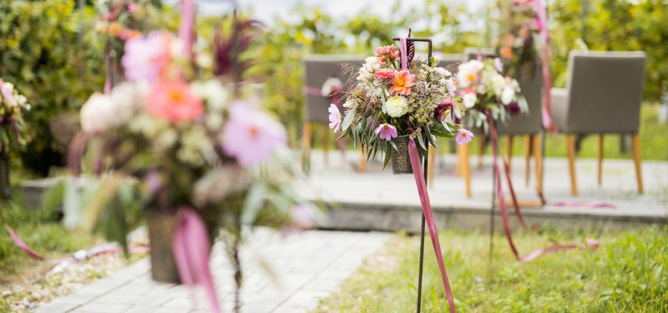 Kleine Hochzeit mit Trauzeugen, Bild 1/1