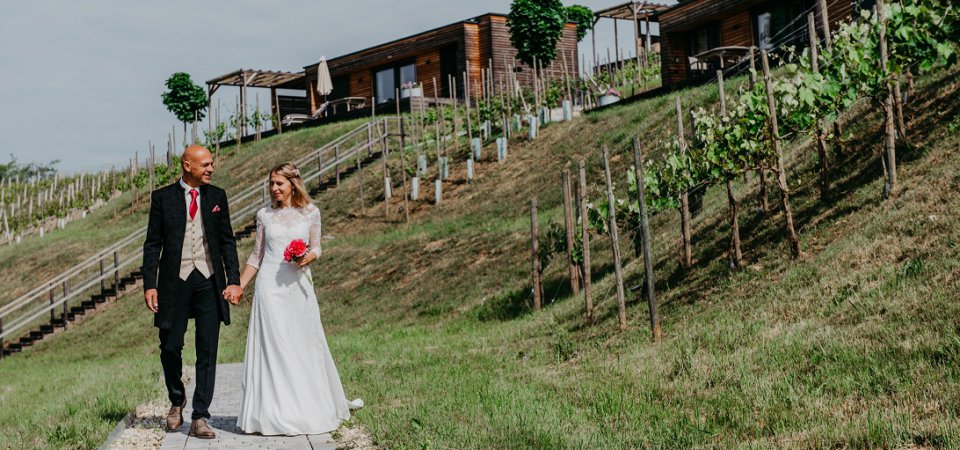 Exklusive Hochzeit zu zweit in der Steiermark: Eine unvergessliche Zeremonie im Weingarten-Resort, Bild 1/1